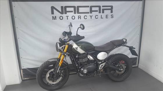 TRIUMPH SCRAMBLER 400 X 